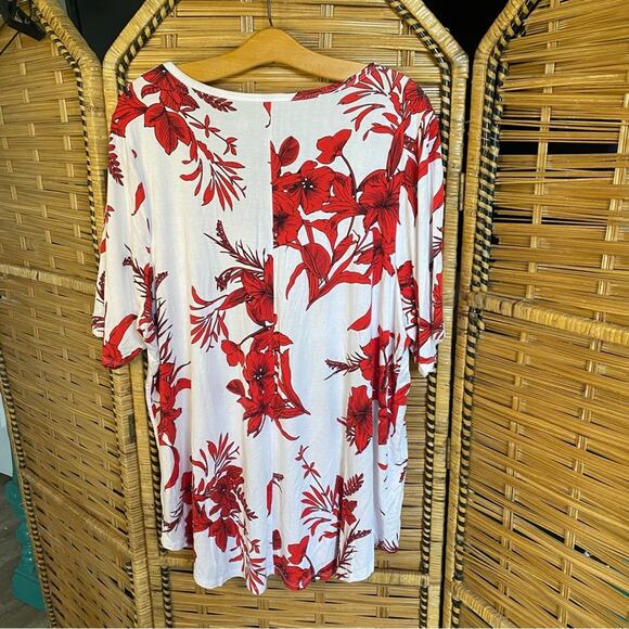 Lane Bryant Red and White tropical Short Sleeve knit Blouse top 22 24 plus size - Picture 3 of 6